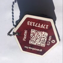 Flextec piros márvány/fehér